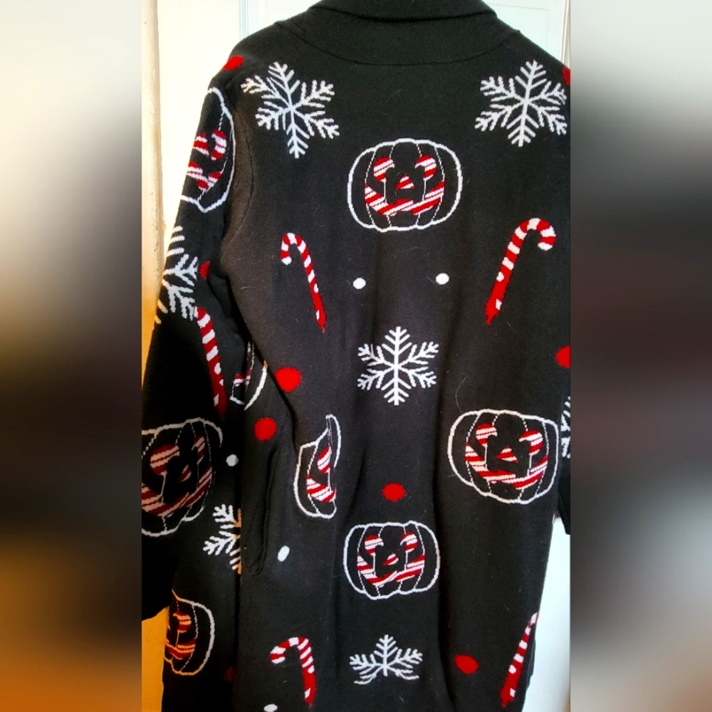 Back Stich Bruja HEXMAS SWEATER